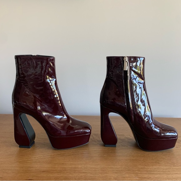 NWT!! Sergio Rossi Burgundy Platform Patent Leather Boots SZ 37 - Picture 2 of 8